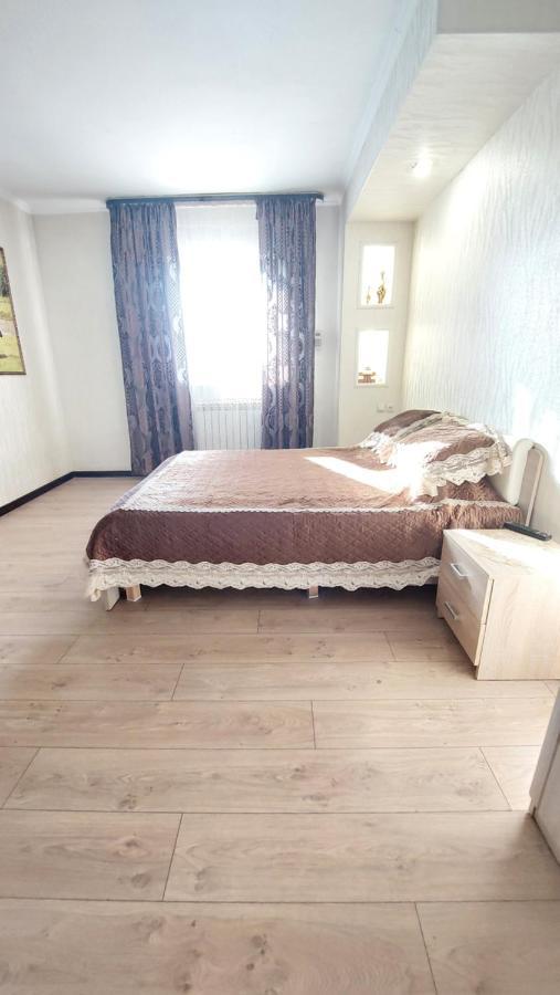 Astina Hotel アスターナ エクステリア 写真