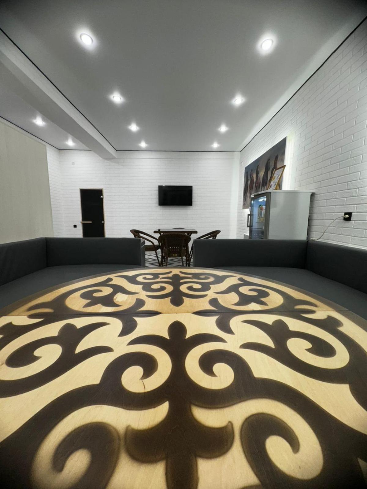 Astina Hotel アスターナ エクステリア 写真