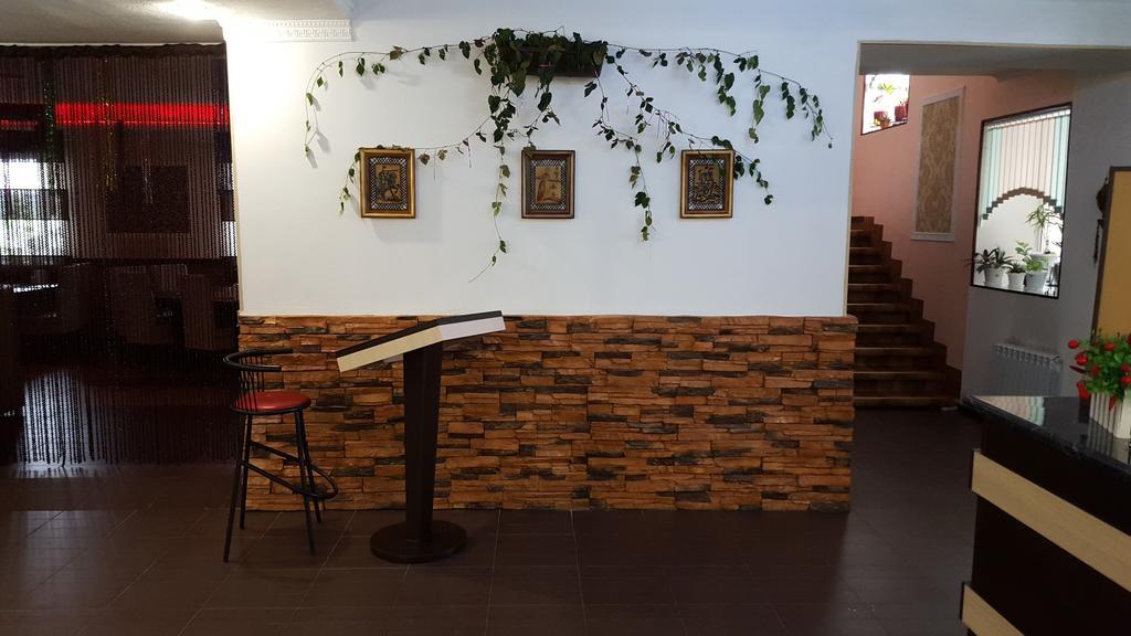 Astina Hotel アスターナ エクステリア 写真