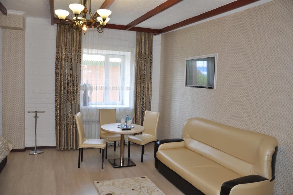 Astina Hotel アスターナ エクステリア 写真